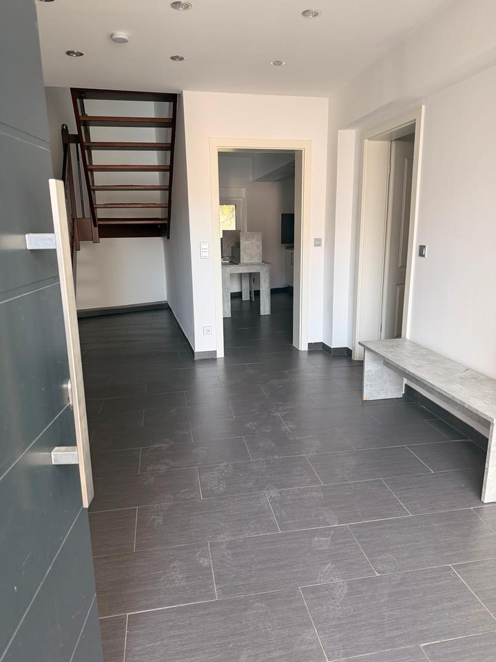 Thumbnail-Familienhaus für Firmen Monteure