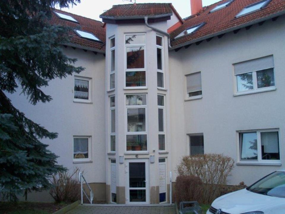 Thumbnail-Erstbezug nach Renovierung - helle geräumige 2 Raum Wohnung