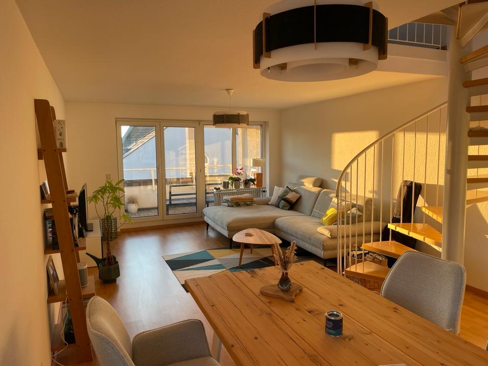 Thumbnail-Befristet 6-8 Monate: 2,5 Zi.-DG-Maisonette Wohnung in Ditzingen