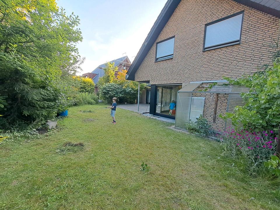 Thumbnail-Mehrgenerationenhaus >210 qm, großer Garten, Partykeller