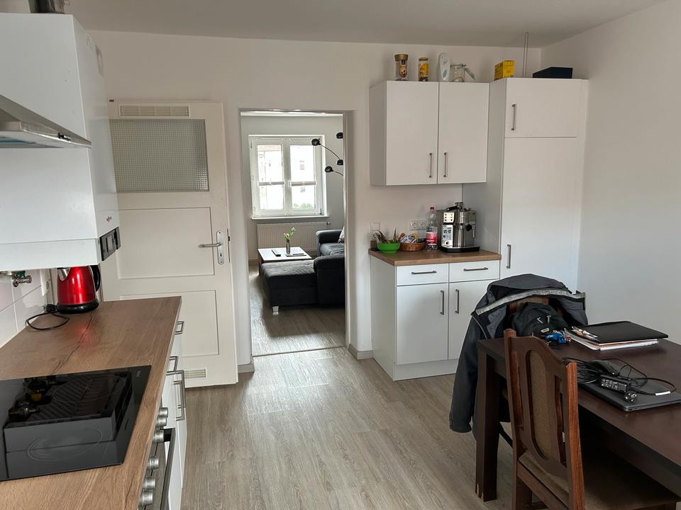 Thumbnail-Helle 2-Zimmer Wohnung 3.OG Wunderburg