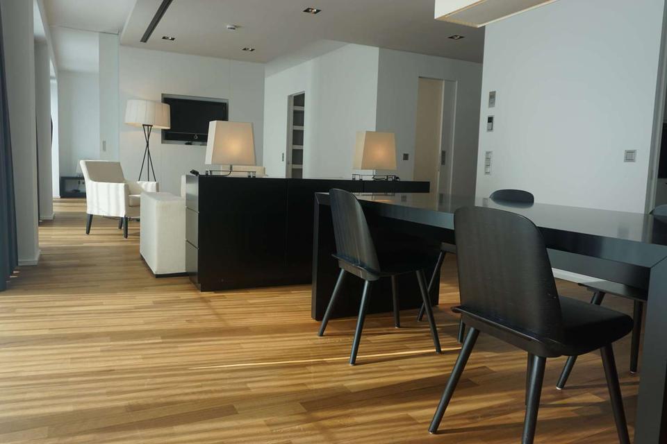 Thumbnail-Helles, hochwertig möbliertes Apartment mit Klimaanlage