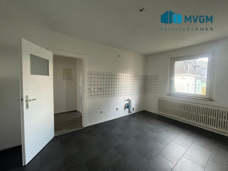 Thumbnail-Gemütliche 2 Zimmer Wohnung mit Tageslichtbad!