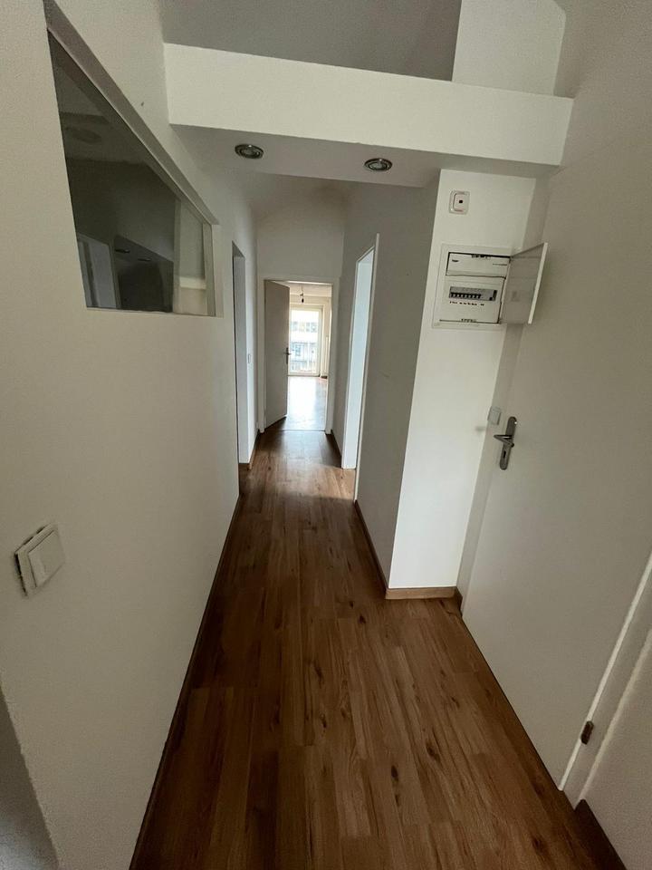 Thumbnail-1-Zimmer-Dachgeschosswohnung inkl. Einbauküche in Top-Lage in Mühldorf am Inn zu vermieten