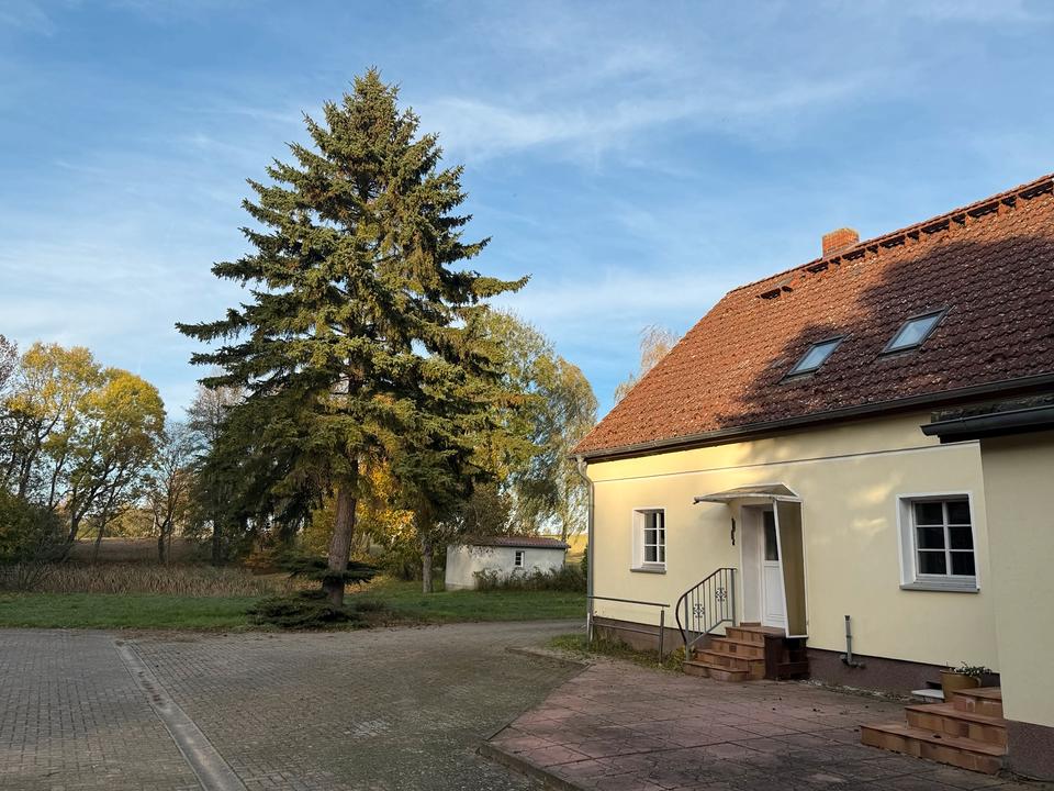 Thumbnail-Bauernhaus in der UckermarkKraatz mit Scheune, Garage, Stall etc