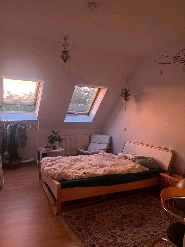 Thumbnail-(UNTERMIETE) Zimmer im Dachgeschoss 20-27 April(flexibel)