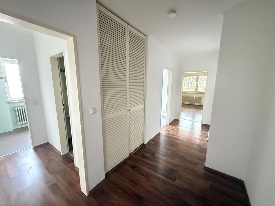 Thumbnail-Helle 2-Zimmer-Wohnung mit Balkon in Ost-Nürnberg