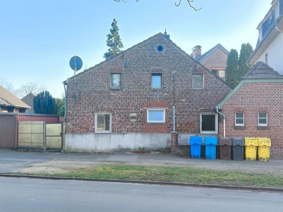 Thumbnail-EF Haus Sanierungsprojekt zu verkaufen 180.000 in Viersen Hoser