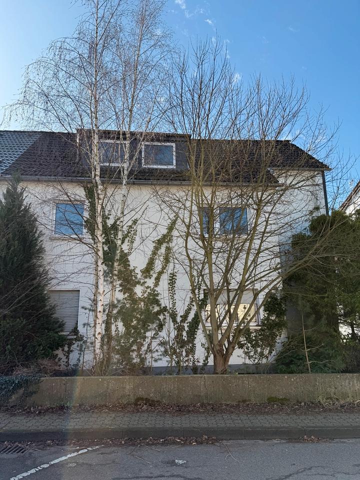 Thumbnail-Zweifamilienhaus in Refrath – 479 m² Grundstück | Provisionsfrei