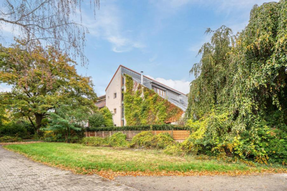 Thumbnail-Zum Verkauf: Architekten-Reihenendhaus in Zehlendorf