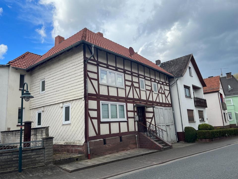 Thumbnail-Zweifamilienhaus in WildeckObersuhl in Hessen