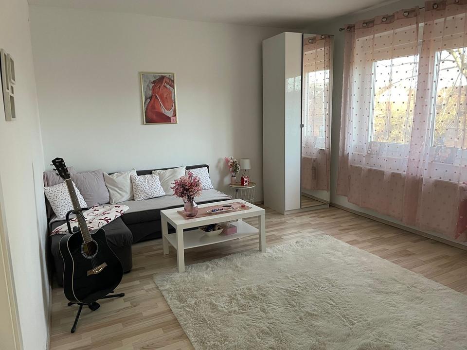 Thumbnail-2 Zimmerwohnung vollmöbliert -Nichtraucher-