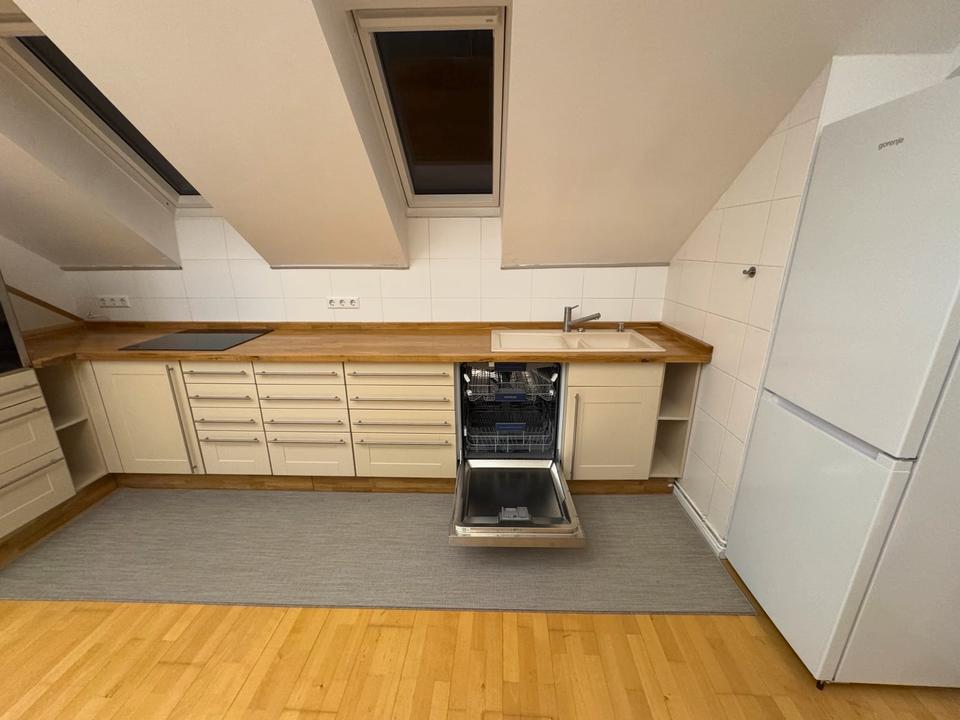 Thumbnail-Stilvolles Wohnen unterm Dach - Möbelierte 3 Zimmer Oase