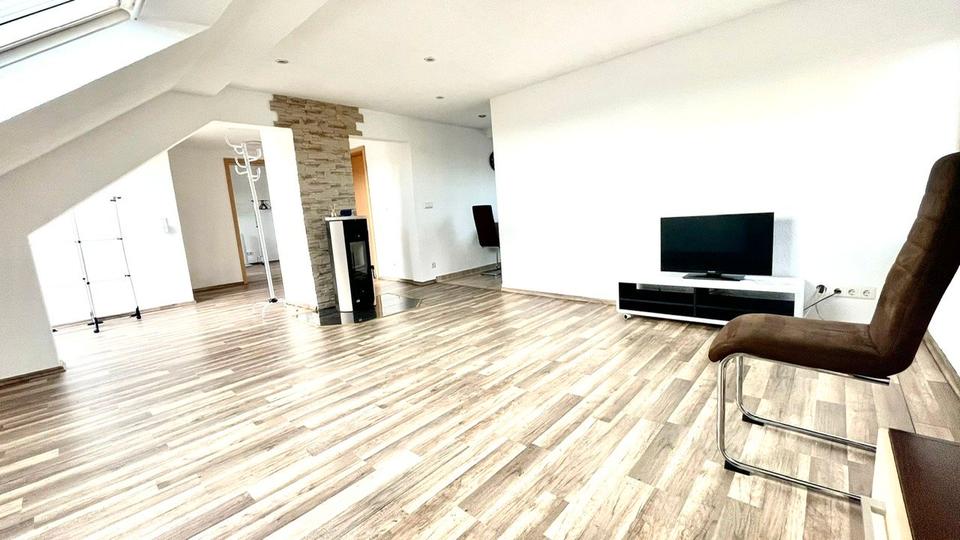 Thumbnail-Helle 2-Zi-DG-Wohnung in Goldscheuer