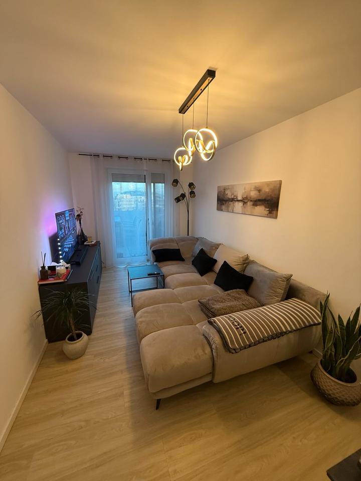 Thumbnail-Moderne 2-Zimmer-Wohnung mit schöner Aussicht - Schweinau