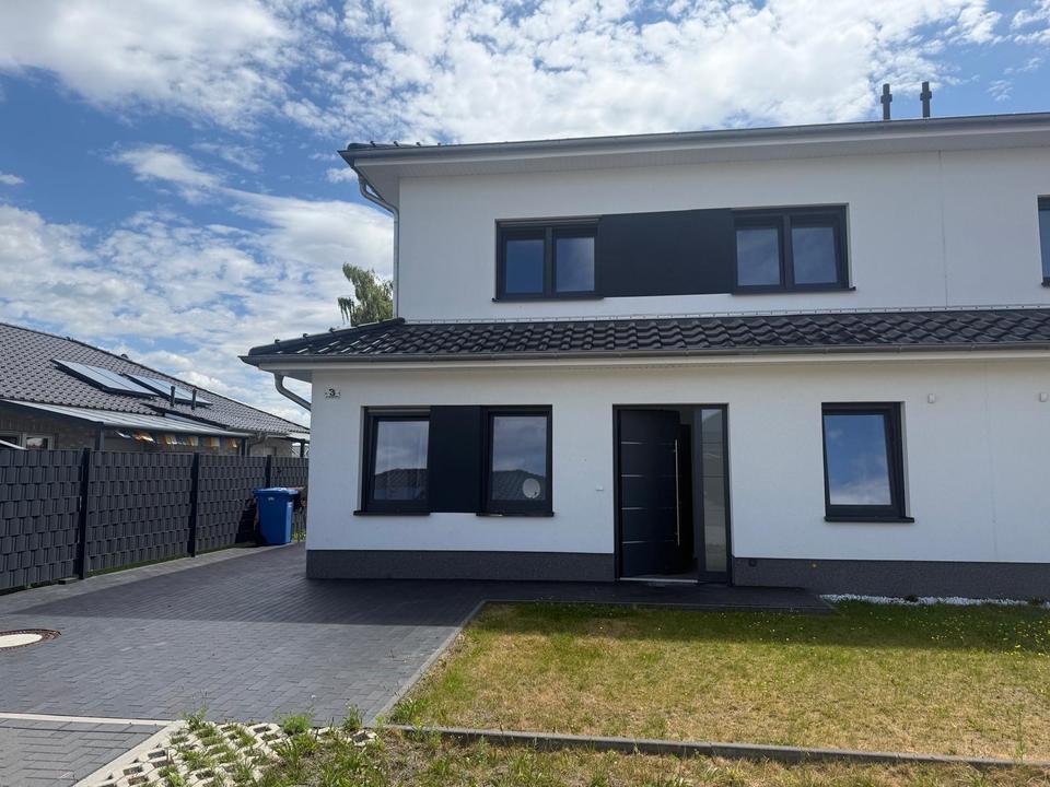 Thumbnail-Doppelhaushälfte zu vermieten