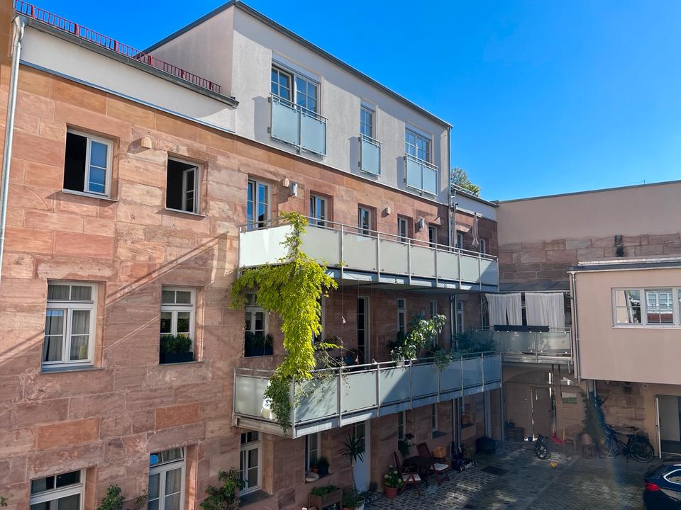 Thumbnail-Charmante, lichtdurchflutete, vollmöblierte Wohnung