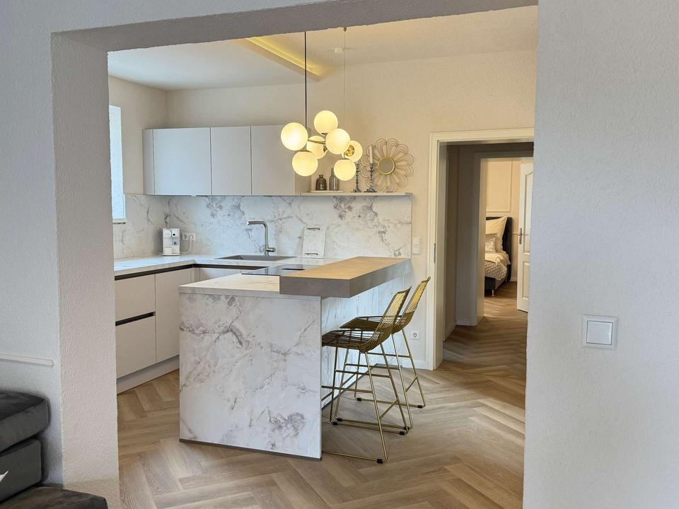 Thumbnail-Stilvoll möblierte 2,5-Zimmer-Wohnung (80 m²) mit Terrasse & Stellplatz in Landau-Arzheim