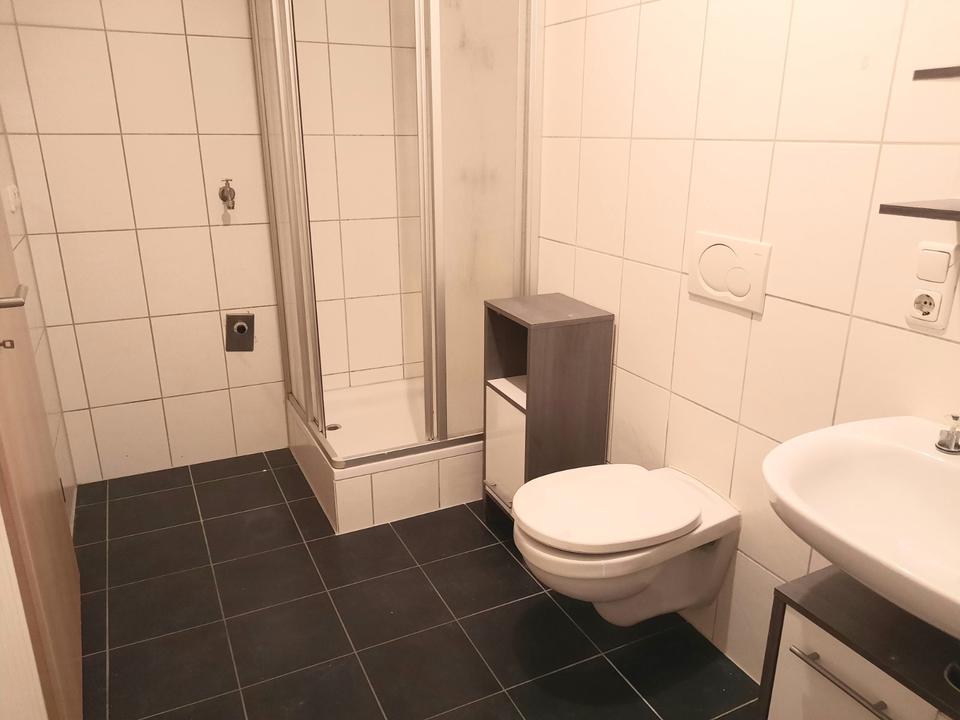 Thumbnail-moderne ruhige 3-Zi.-Wohnung mit Stellplatz