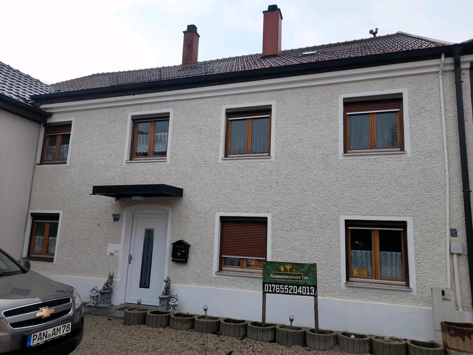 Thumbnail-mehrfamilien haus