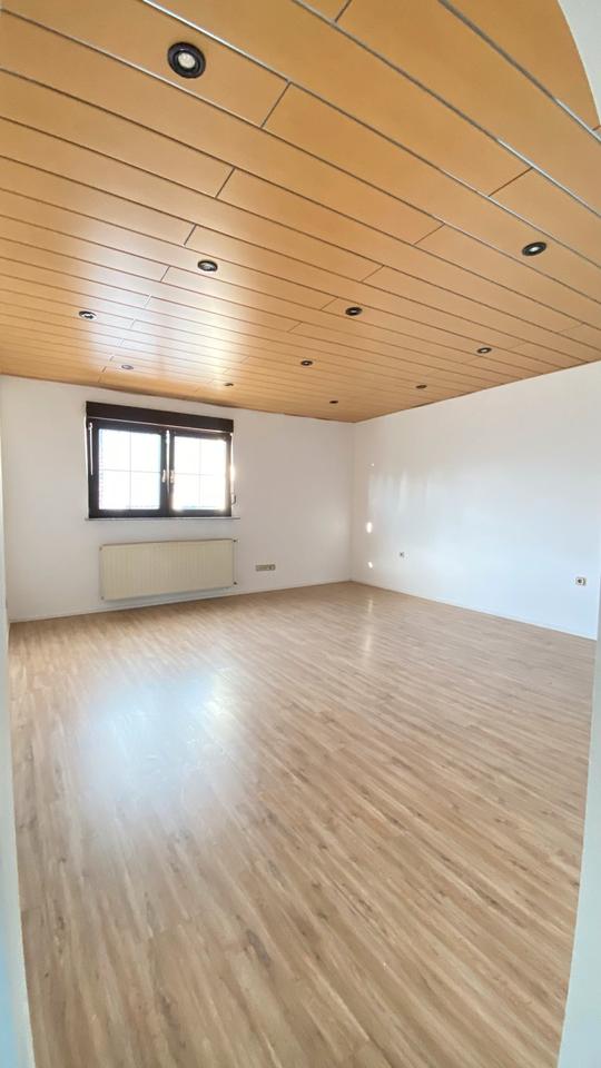 Thumbnail-Lichtdurchflutete 3ZKB 95m² Wohn. in zentraler grüner Lage