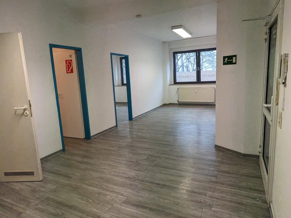 Thumbnail-Büro - Praxis auf der Oststr.49 mit 110 qm