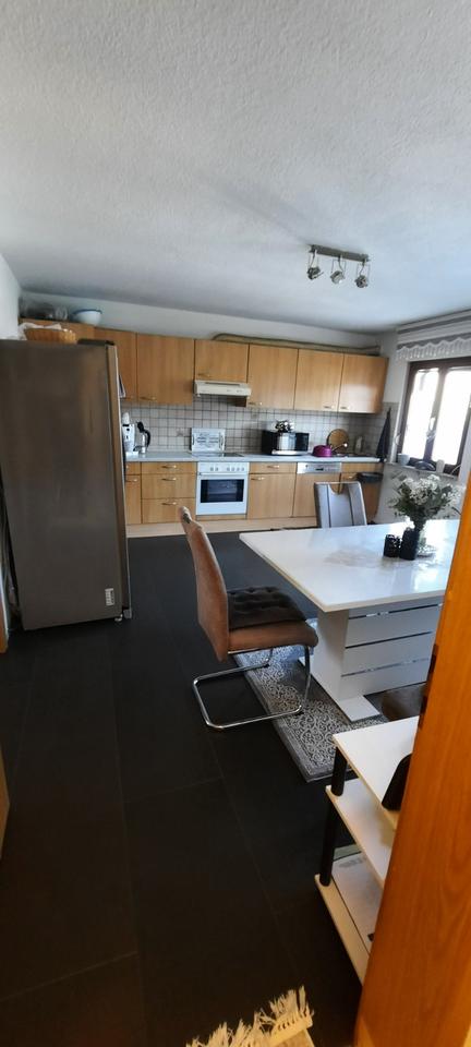 Thumbnail-4-Zimmer-Wohnung mit Balkon & EBK in Hilzingen-Binningen in 4 FH