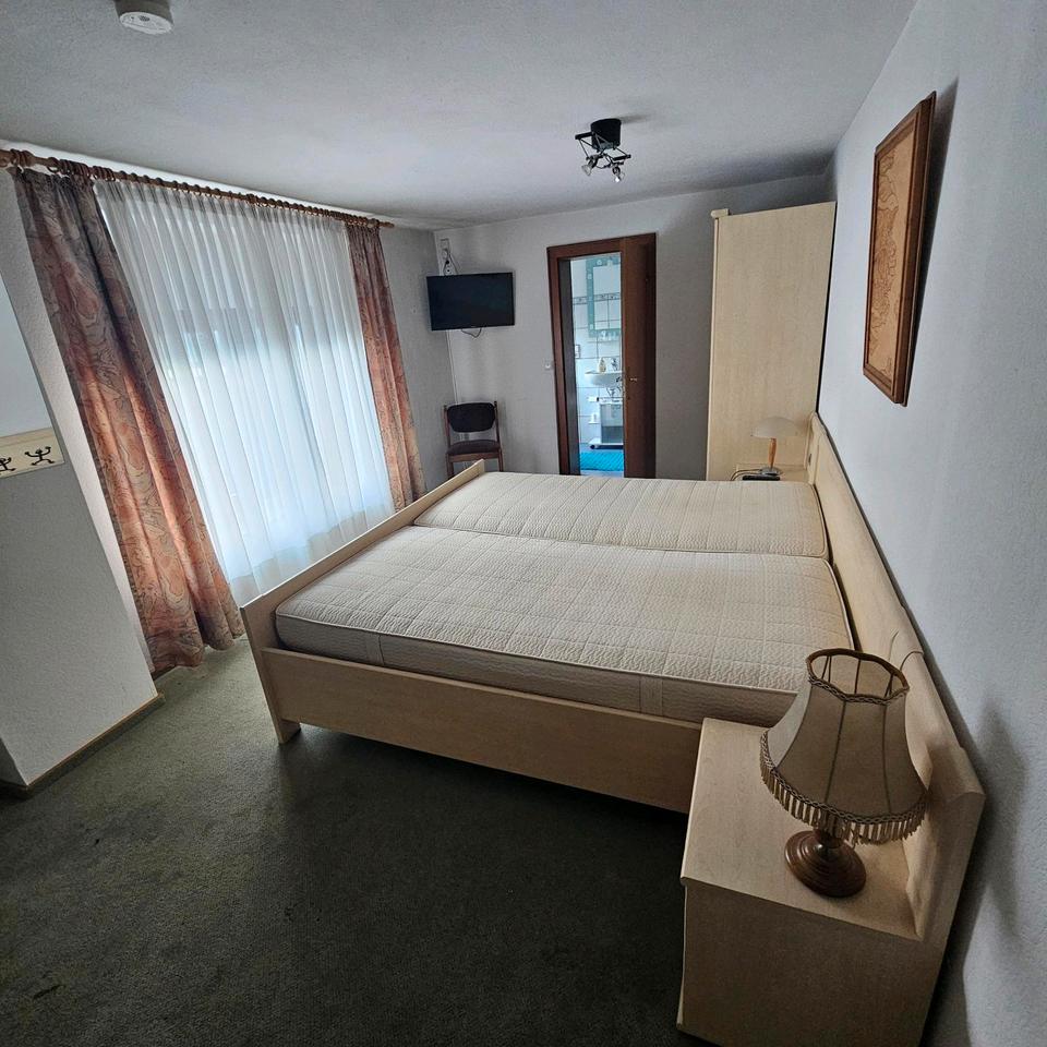 Thumbnail-Möbliertes Einzimmerapartment