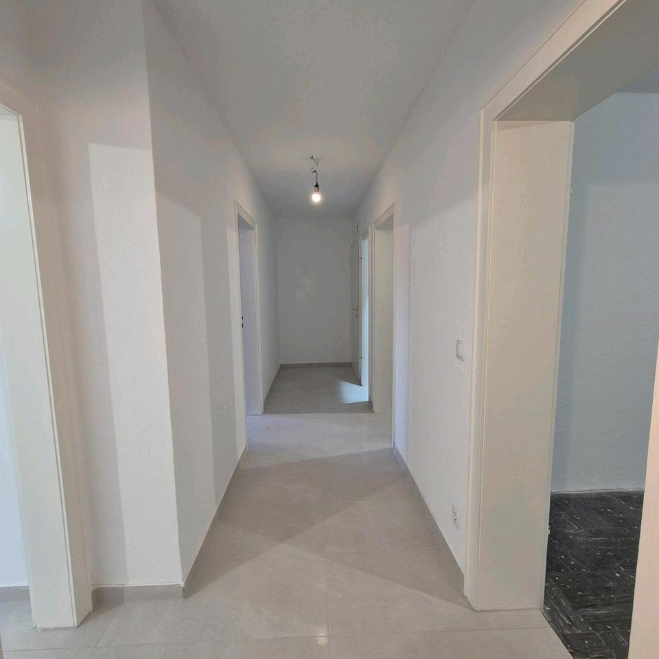 Thumbnail-Wohnung mit 3,5 Zi ., 67,44 qm, ab sofort zu verm.