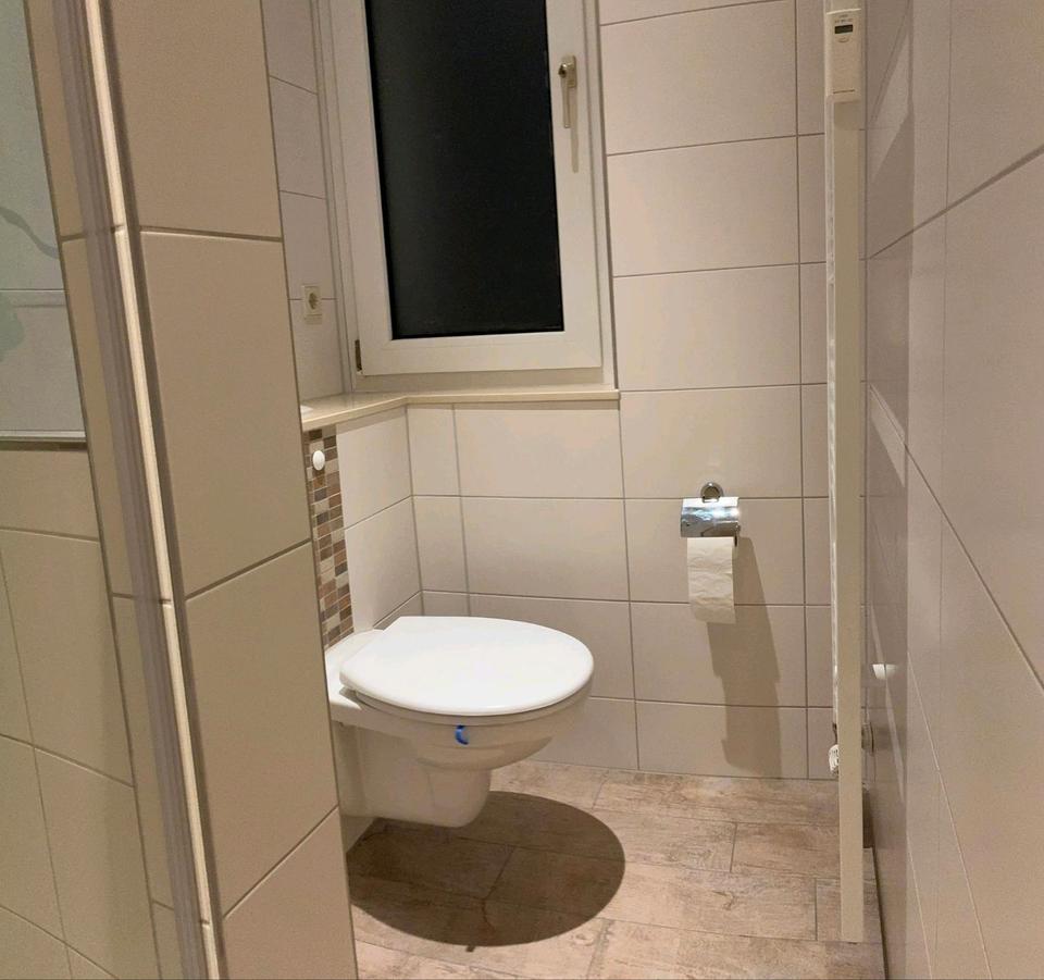 Thumbnail-Helle 2 Zimmer Wohnung frisch Renoviert.