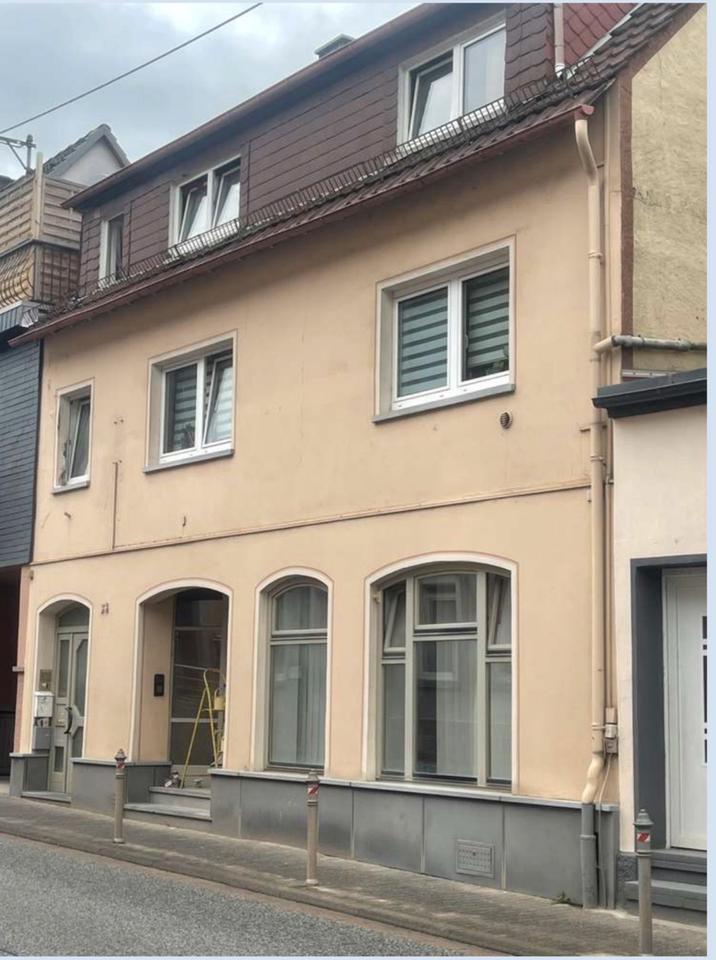 Thumbnail-Top saniertes Mehrfamilienhaus in