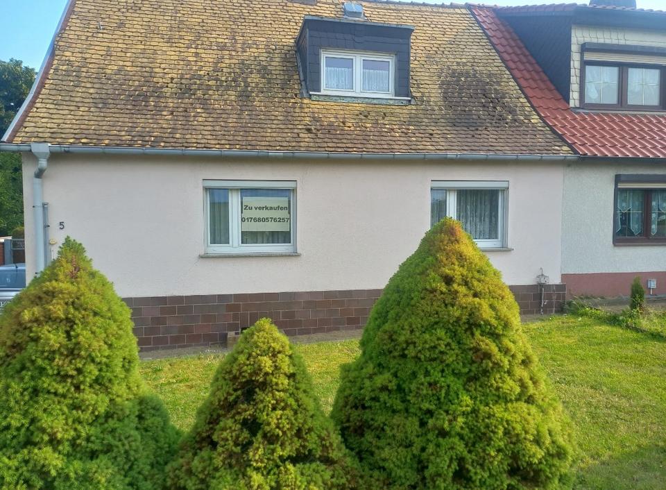 Thumbnail-Einfamilienhaus mit großem Grundstück