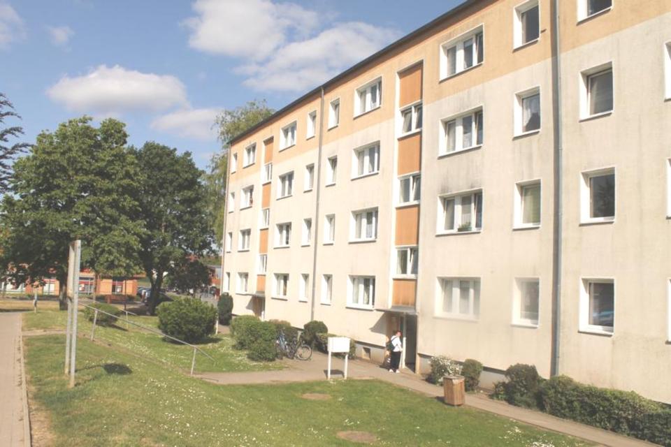 Thumbnail-Großzügige 6 - Raum-Wohnung in Bad Kleinen