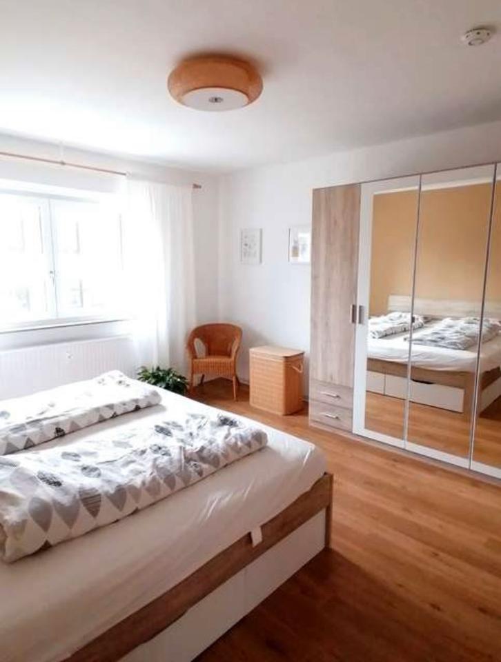 Thumbnail-Zuhause auf Zeit: möbilierte 2,5-Zimmer Wohnung zur Zwischenmiete