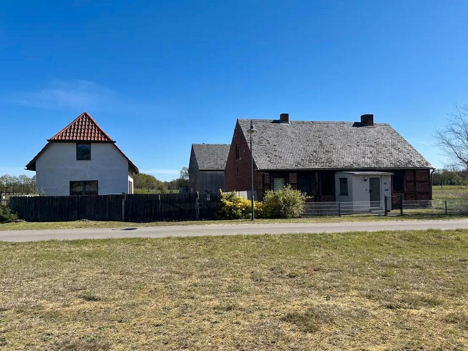 Thumbnail-Riesiges Grundstück mit Haus & 3 Nebengebäuden in Fast‑Alleinlage