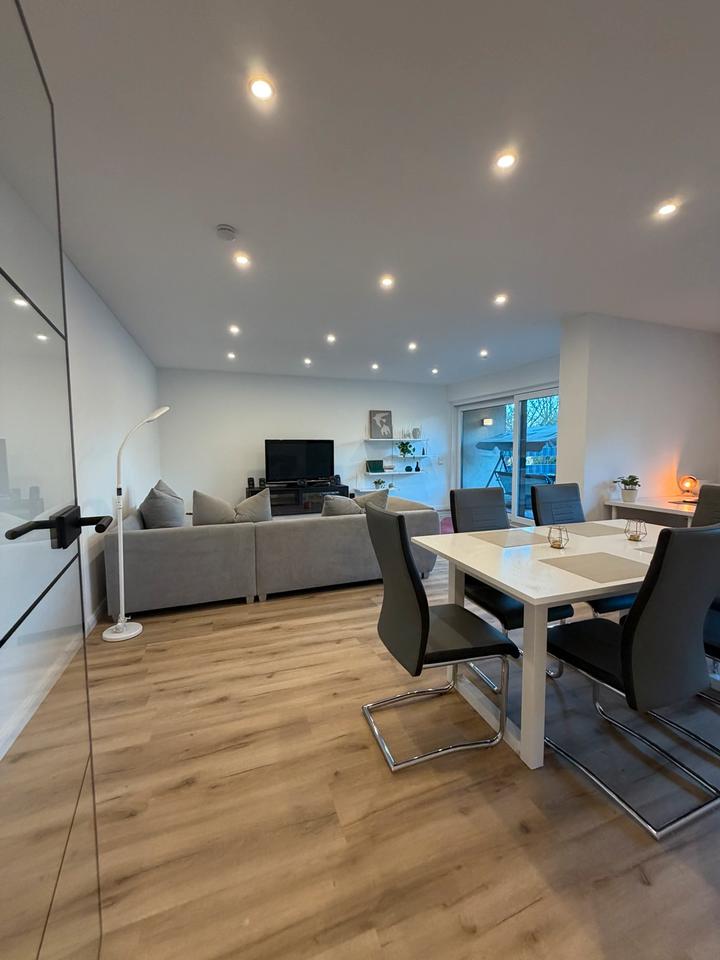 Thumbnail-Helle, möblierte Souterrain Wohnung mit Garten (Erstbezug)