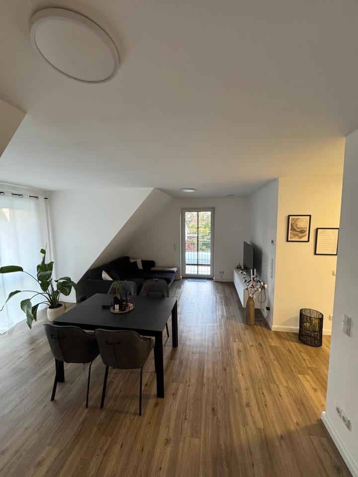 Thumbnail-Neuwertige, energieeffiziente 3 Zimmer Wohnung zu vermieten