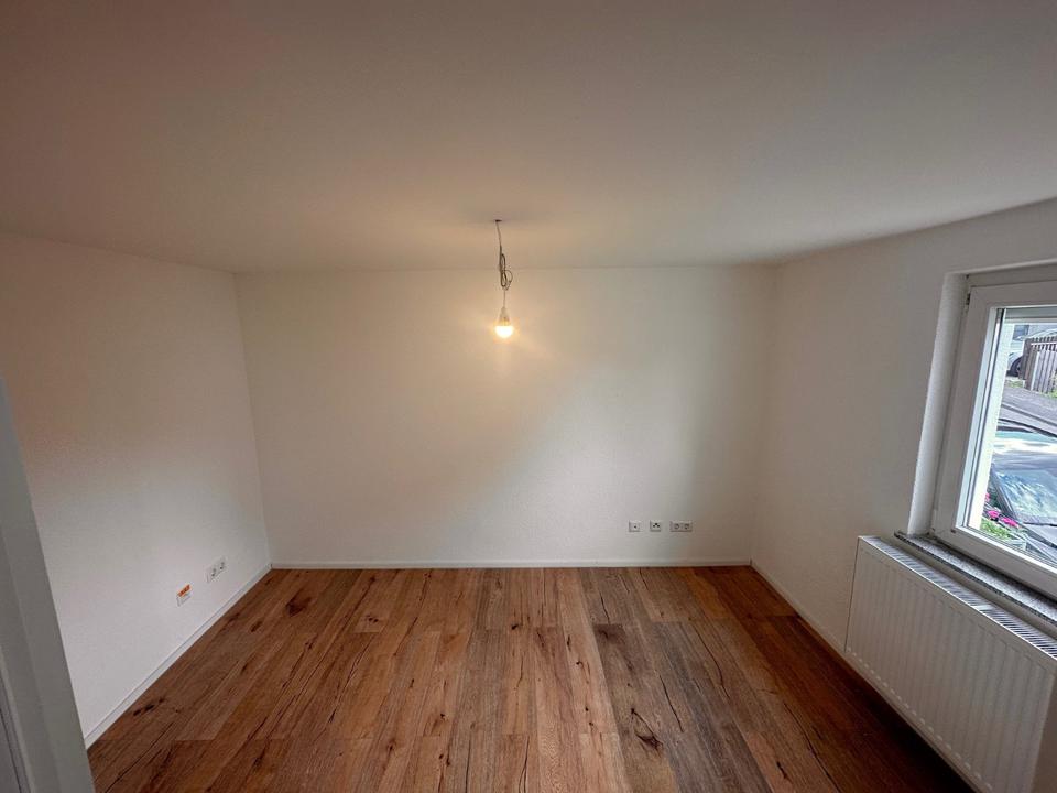 Thumbnail-4-Zimmer-Wohnung in Stuttgart-Feuerbach – Nähe Killesberg