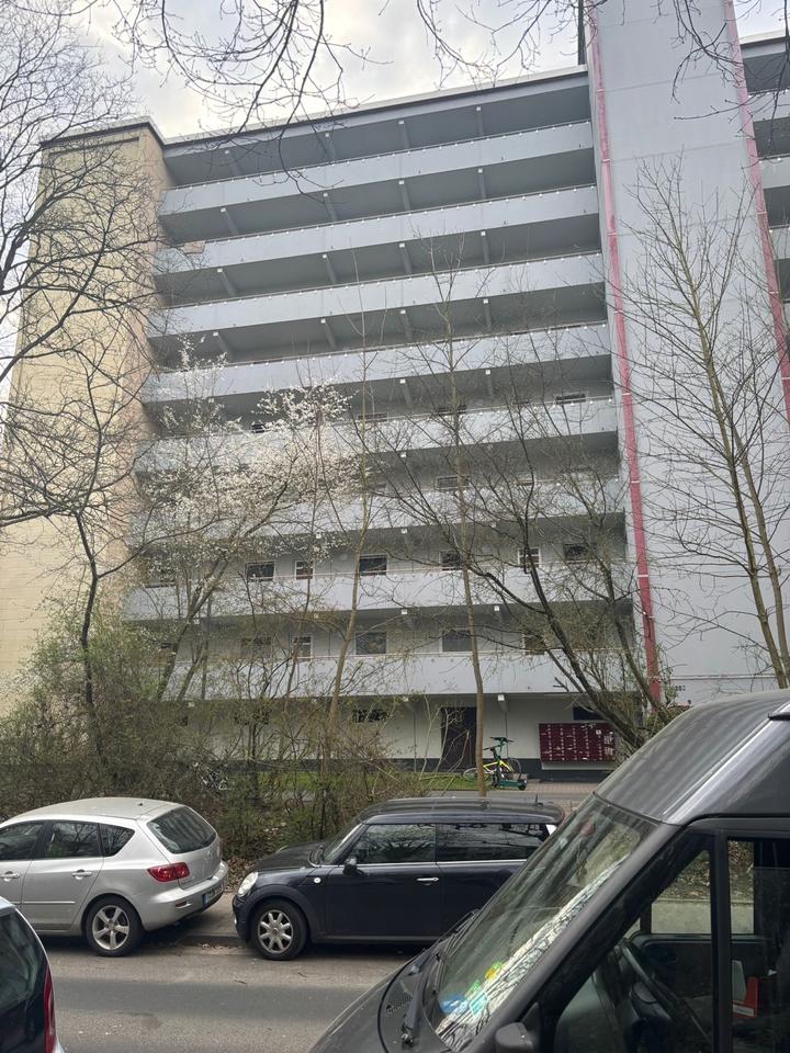 Thumbnail-3-Zimmer-Wohnung mit Weitblick in Frankfurt Nordweststadt,