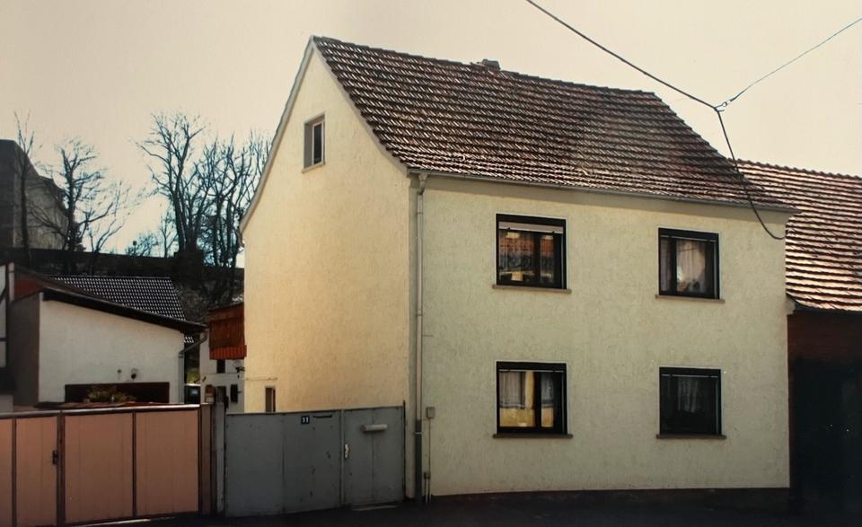 Thumbnail-Einfamilienhaus mit großem Grundstück