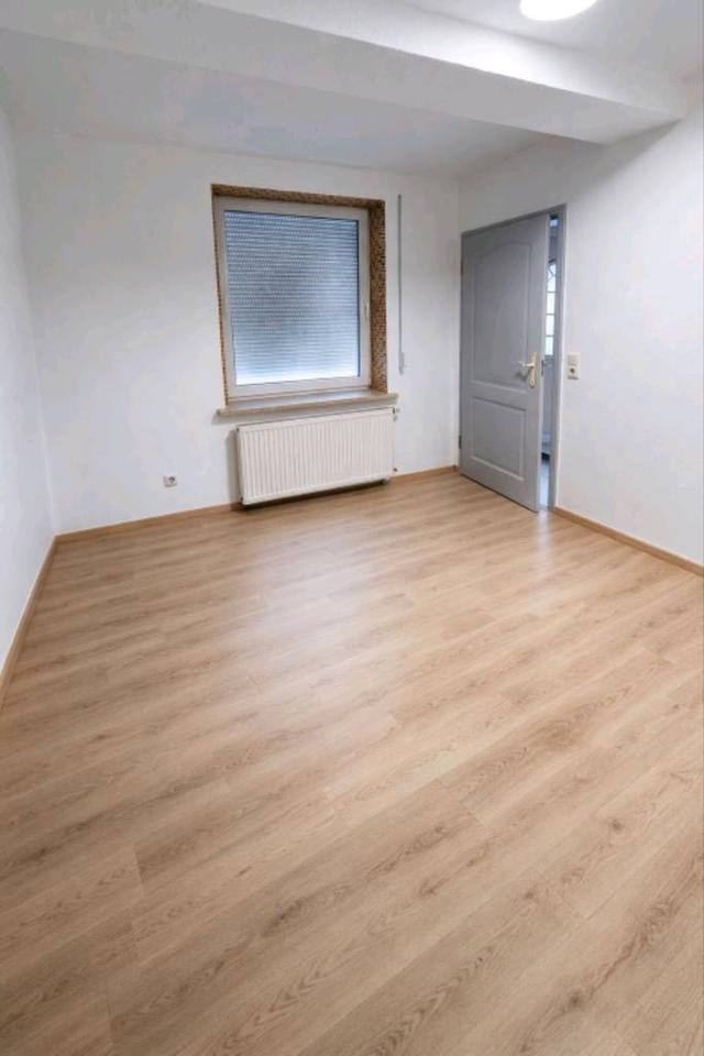 Thumbnail-2 Zimmer, 1 Küche, 1 BadDusche, 1 Flur, 1 Gäste-WC, Terrasse und