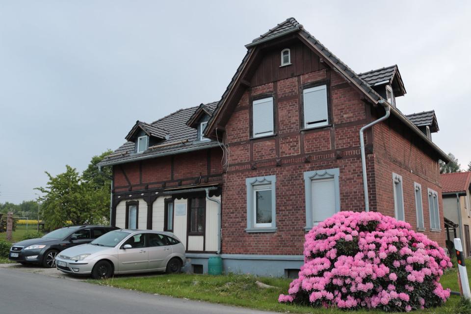 Thumbnail-Großes Einfamilienhaus mit Garten in Eibau