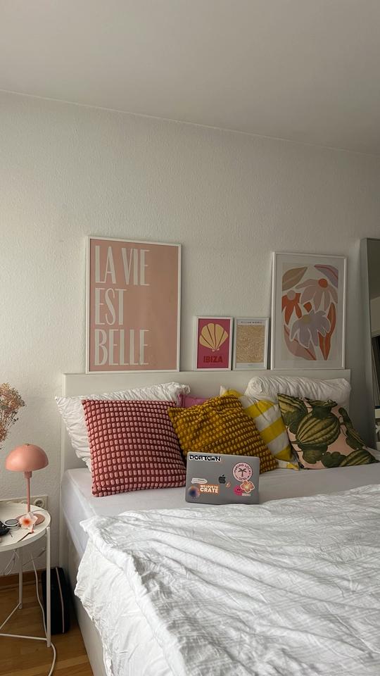 Thumbnail-UNTERMIETE Helle 1-Zimmer Wohnung mit Aufzug auf der Ehrenstraße