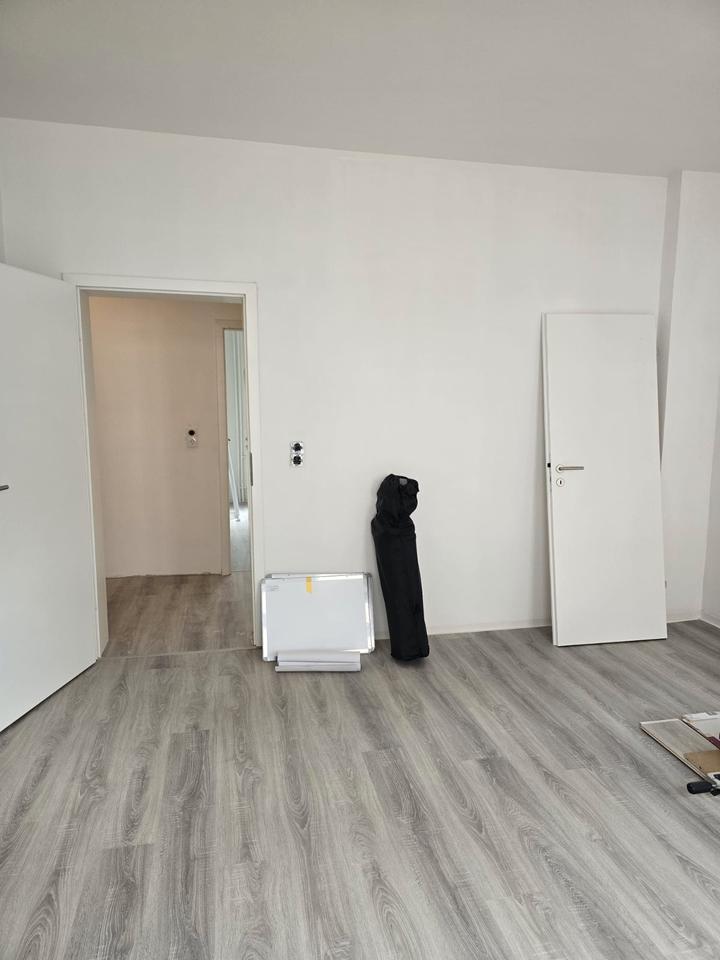 Thumbnail-3 Zimmer Wohnung mit Küche in Kiel Gaarden zu vermieten