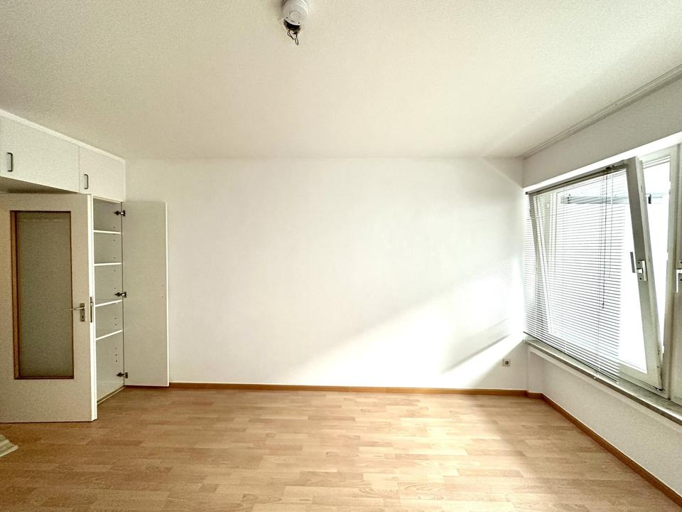 Thumbnail-Nahe Uni!! - Möbliertes 1-Zi-Apt. Schelling- Ecke Luisenstr.! Von Privat!! Balkon, EBK, Keller!