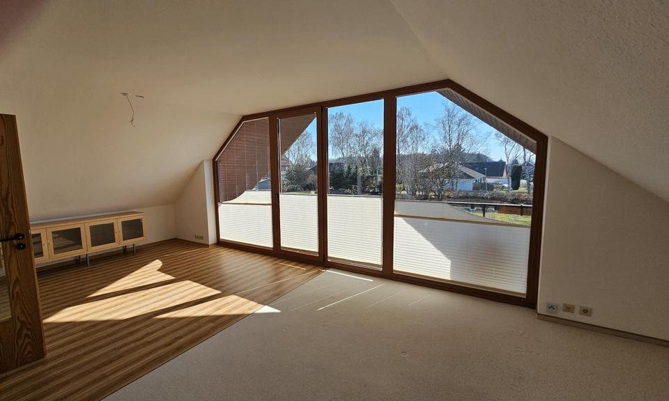 Thumbnail-Dachgeschosswohnung mit Südbalkon – ideal für eine Person