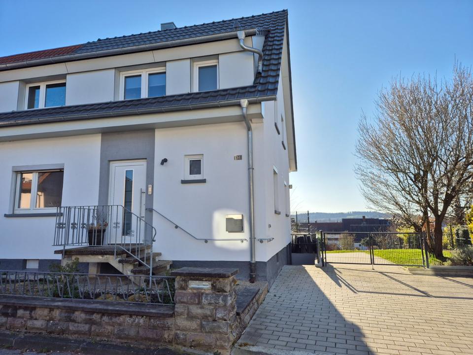 Thumbnail-Charmante Doppelhaushälfte Haus mit traumhaftem Garten