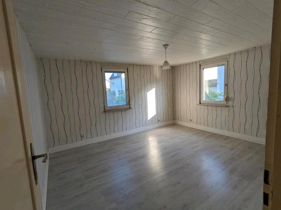 Thumbnail-Wohnung mit 4 Zimmer zu vermietem
