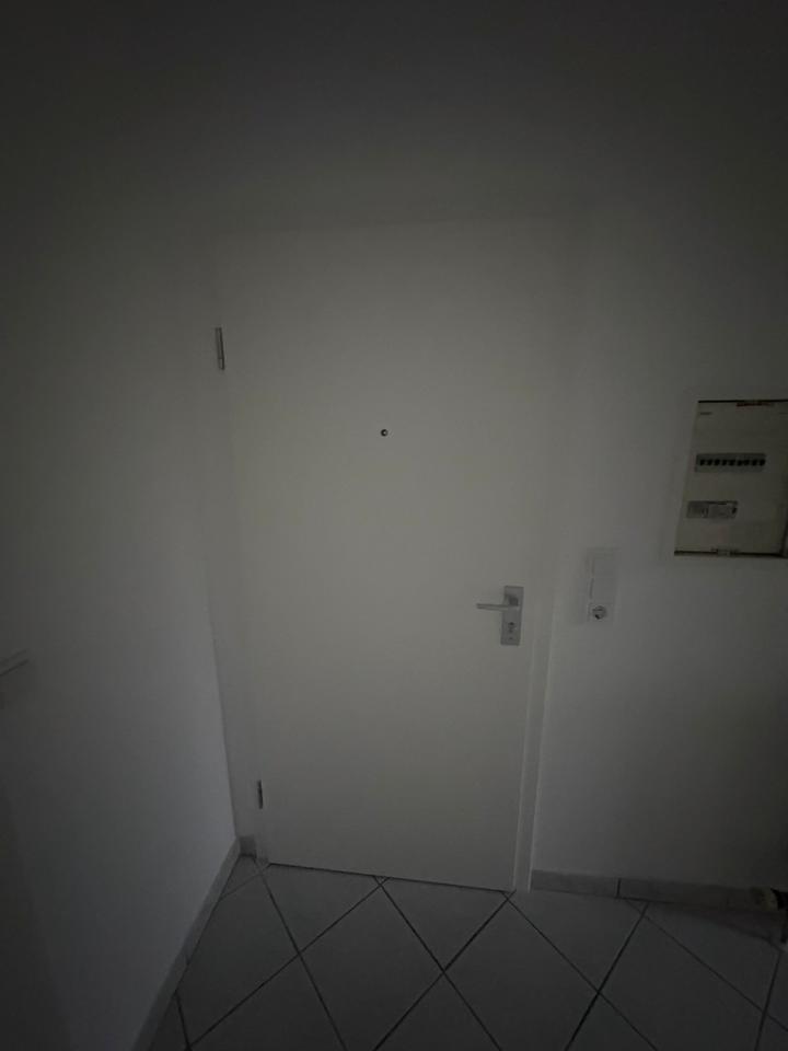 Thumbnail-Frisch sanierte 2,5 ZKB-Wohnung mit Balkon