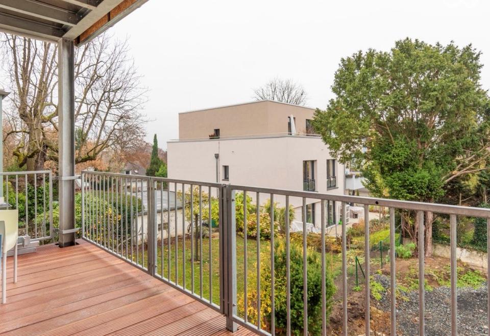 Thumbnail-MFH 3 Parteien - Kernsaniert, 280 qm, Bornheim